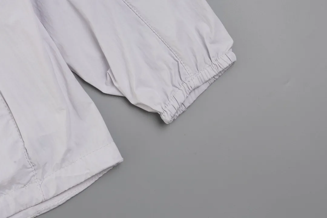➕5 Arcteryx/ Squamish Hoody Breathable Squamish Hoody UPF 50.UVA （ ） ！ ： Storm Hood 、No Slip Zip 、 ， ， 。